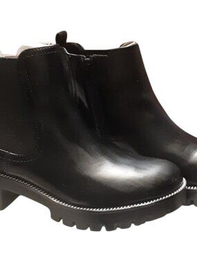 Black Chunky Zip Ankle Boots. Size 8